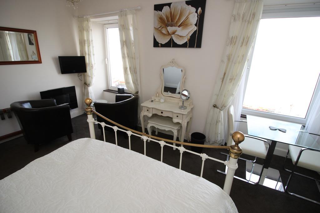 Golden Hind Bed & Breakfast St Ives  Room photo